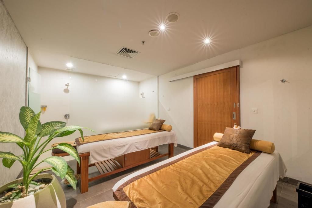 The One Legian Hotel фото 17