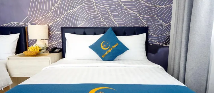 Фото отеля Moonlight Hotel