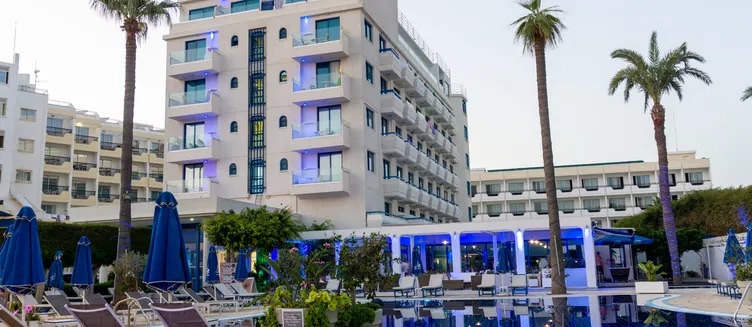 Фото отеля Anonymous Beach Hotel
