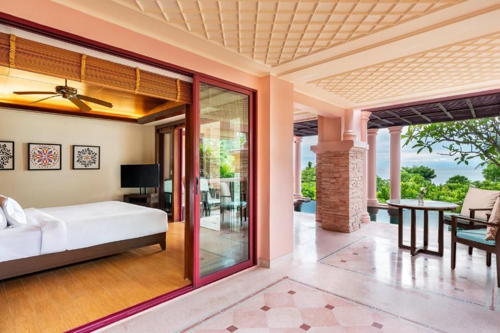 Centara Grand Beach Resort Phuket фото 143