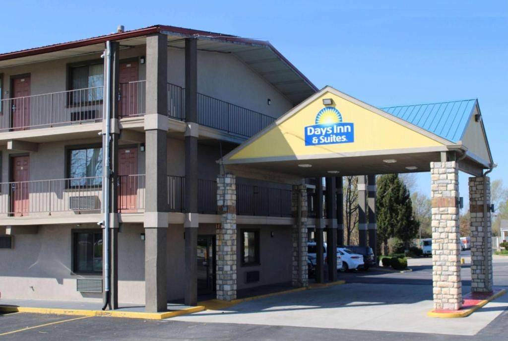 Days Inn & Suites Springfield on Interstate 44 фото 2