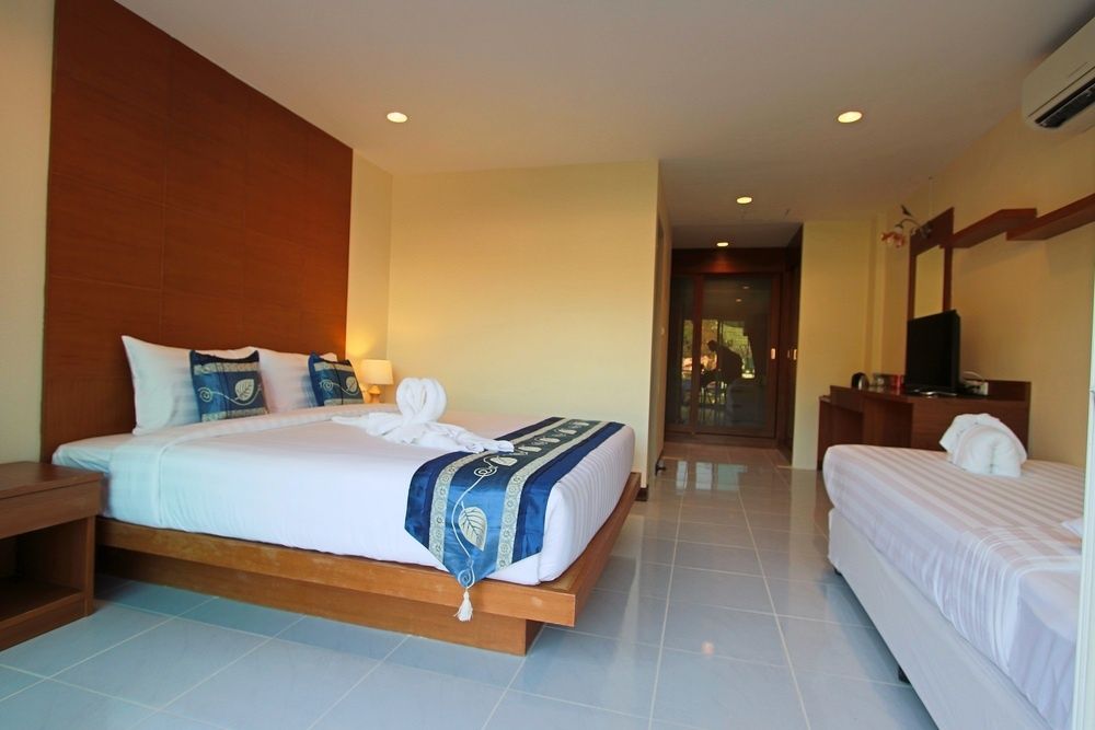 Good Nice Hotel Patong фото 46