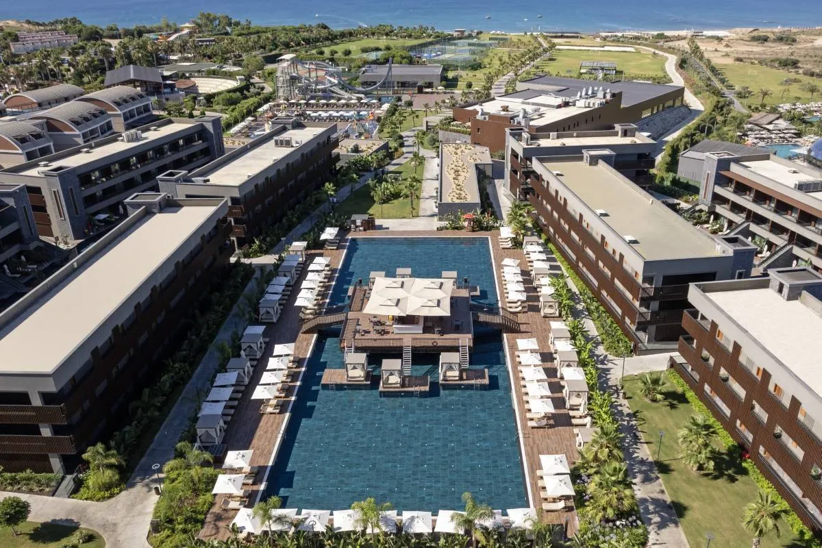 Jacaranda Luxury Resort фото 2