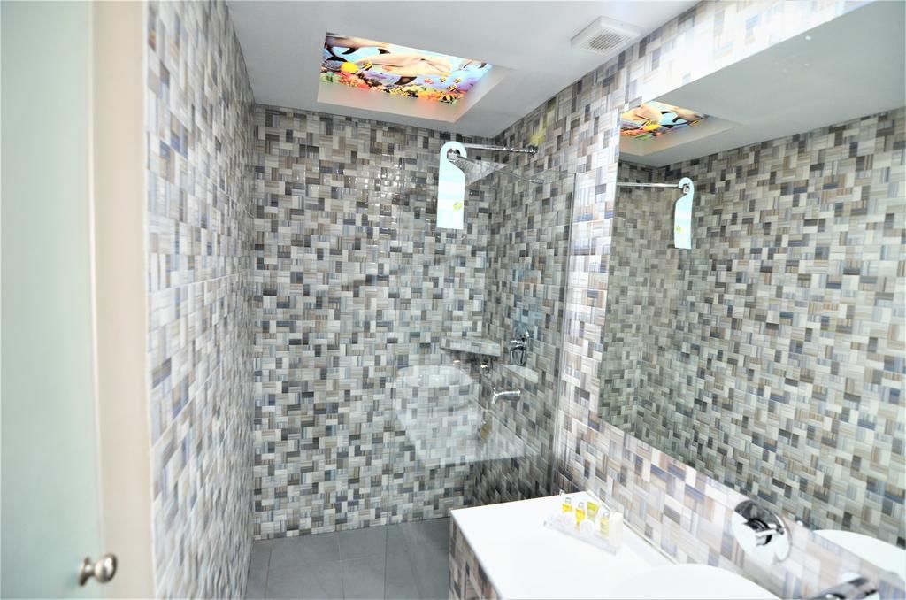 Grand Beach Hotel фото 12
