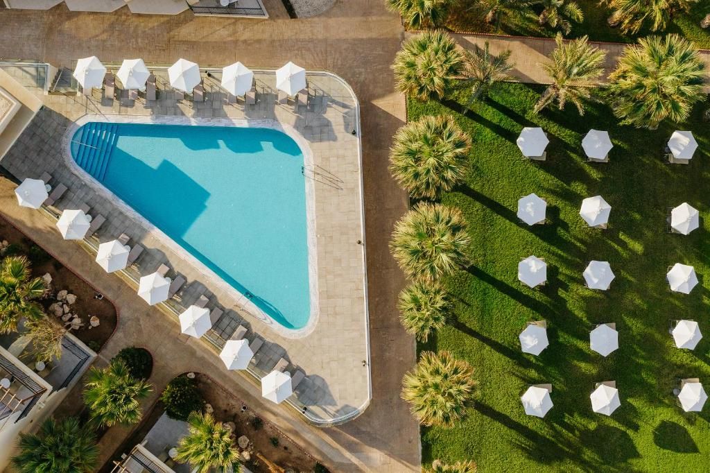 Louis Paphos Breeze фото 36