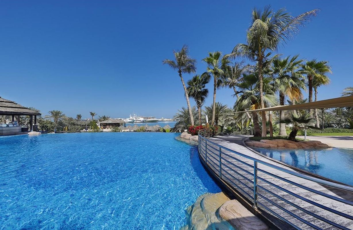 Le Meridien Mina Seyahi Beach Resort & Waterpark фото 10