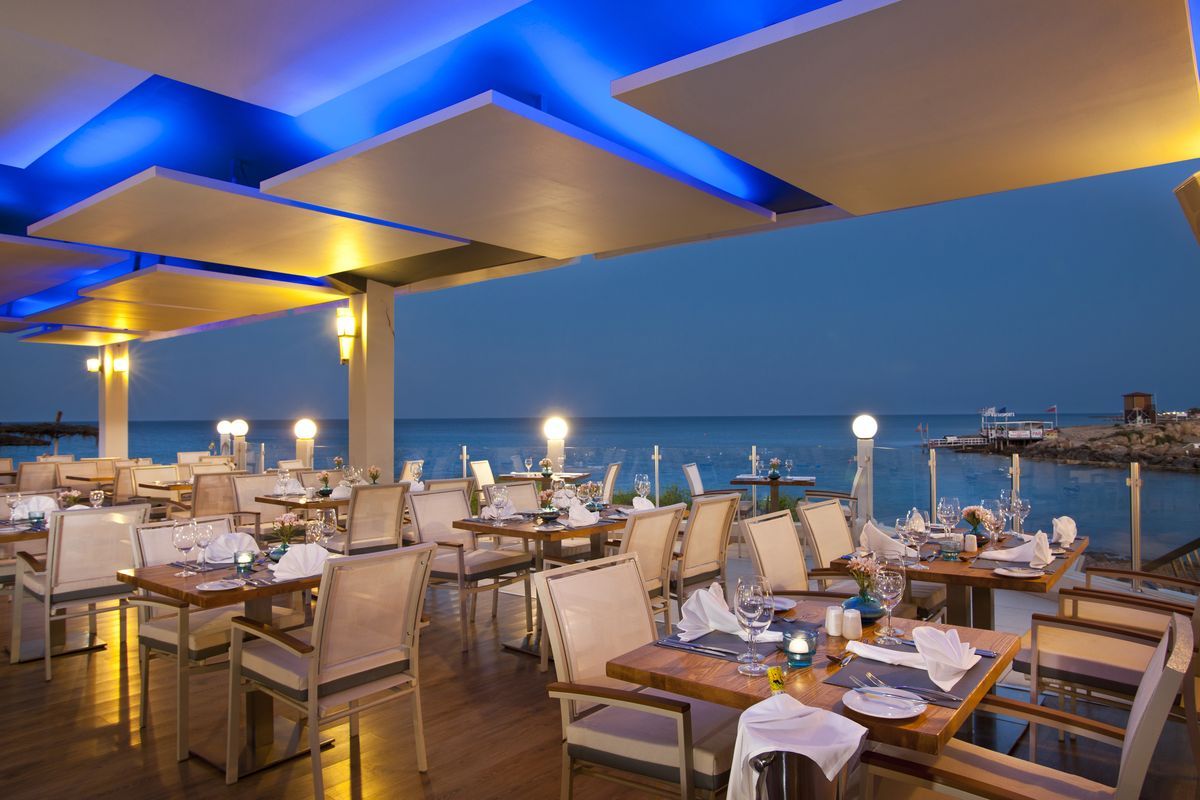 Pernera Beach Hotel фото 10