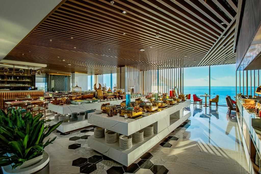Le Sands Oceanfront фото 7