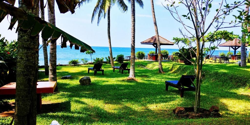 Bluewater Beach Resort фото 7