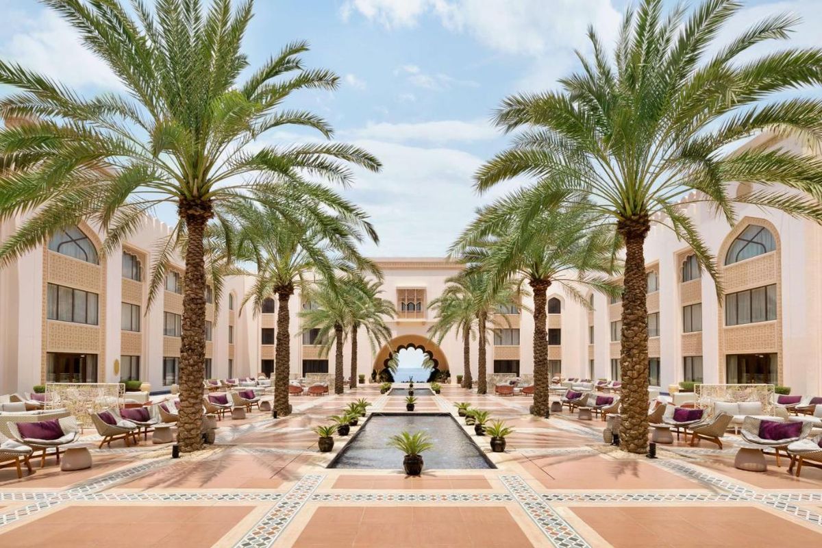 Al Husn Hotel Muscat (Adults Only) фото 18