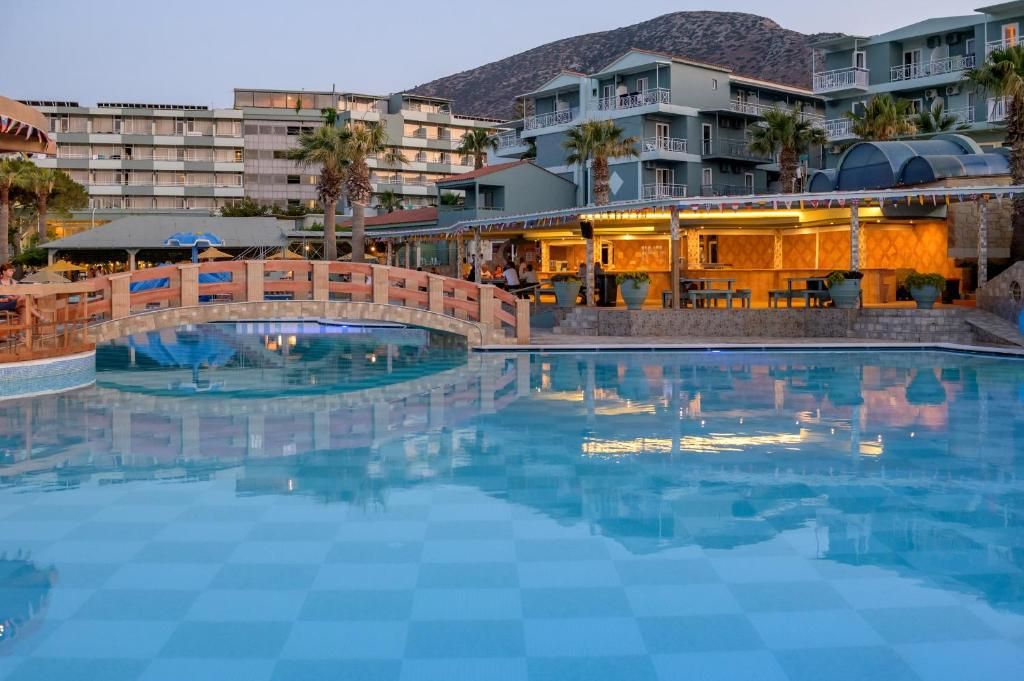 Eri Beach & Village Hotel фото 63