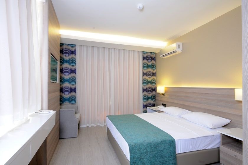 Idas Hotel фото 2