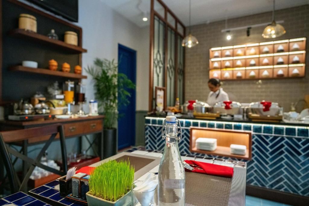 Little Saigon Boutique Hotel фото 14