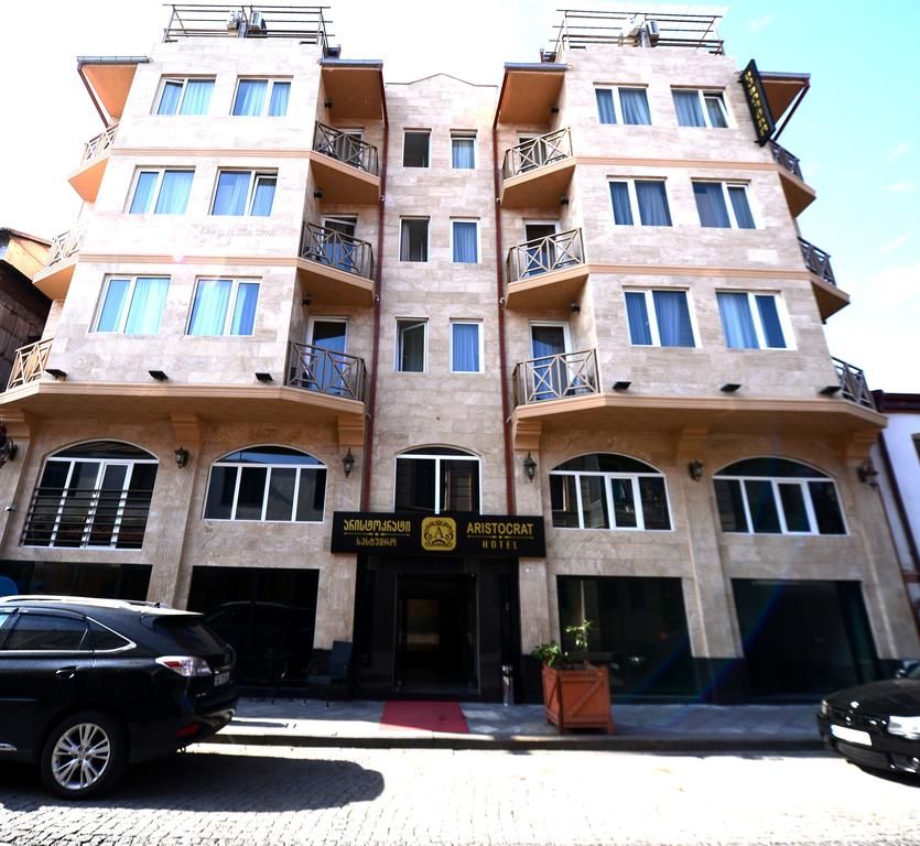 Hotel Aristocrat Batumi фото 0