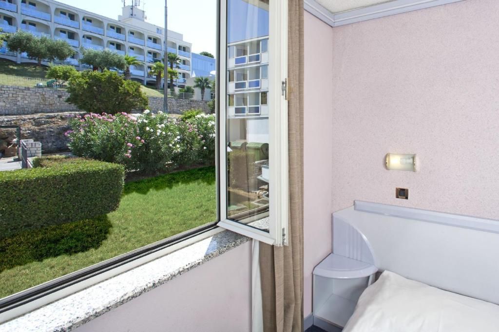 Hotel Plavi Plava Laguna фото 26