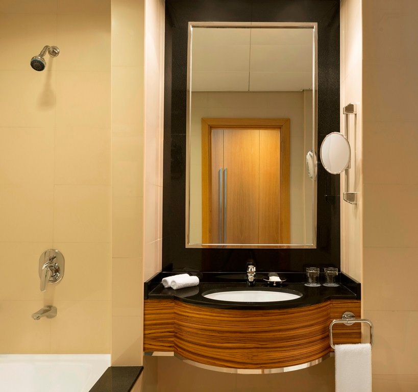 Four Points by Sheraton Downtown Dubai фото 44