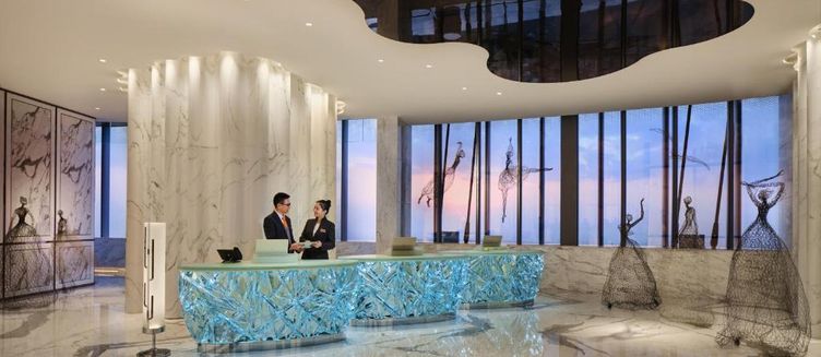 Фото отеля J Hotel Shanghai Tower