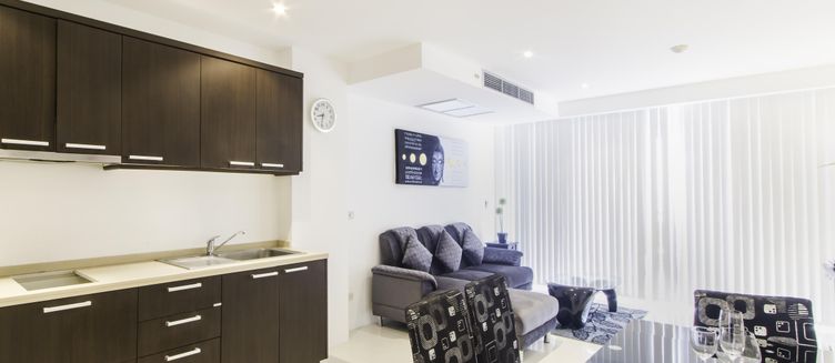 Фото отеля Sunset Plaza