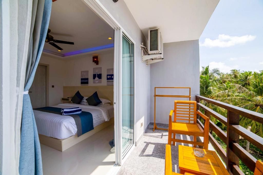 Grand Beach Dhigurah фото 12