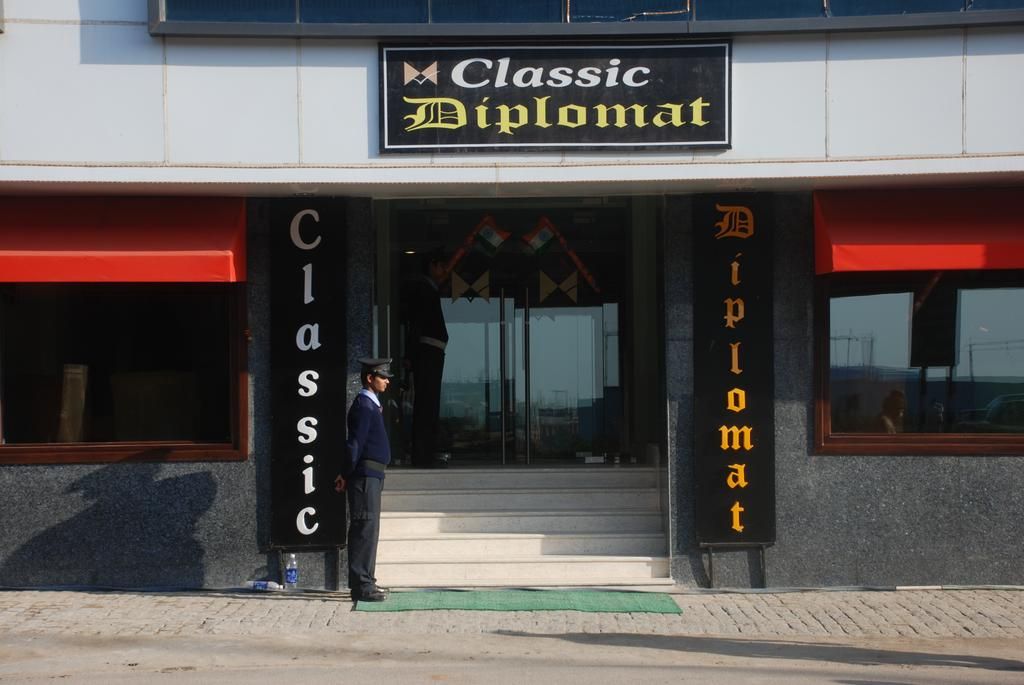 Hotel Classic Diplomat фото 0