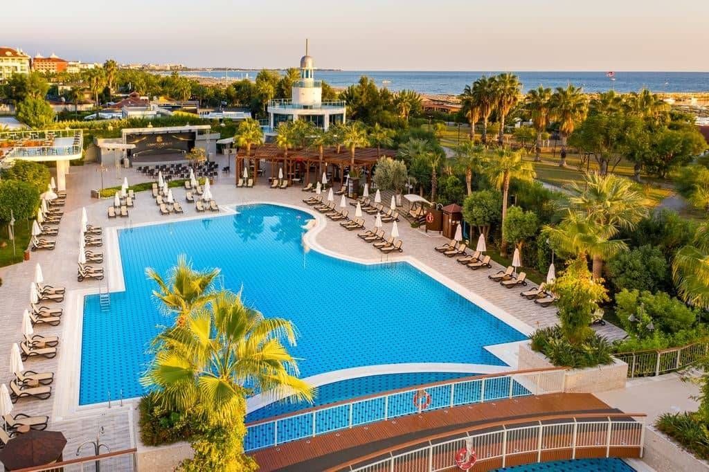 Commodore Elite Suites & Spa (Adults Only) фото 16