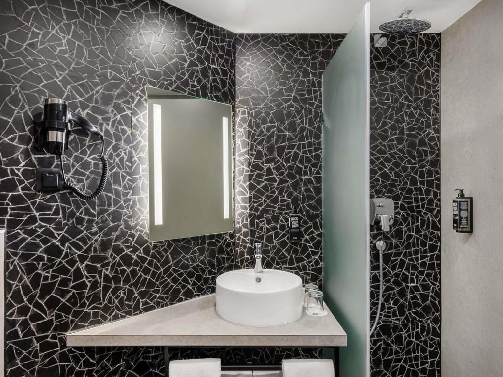Ibis Budapest Heroes Square Hotel фото 16