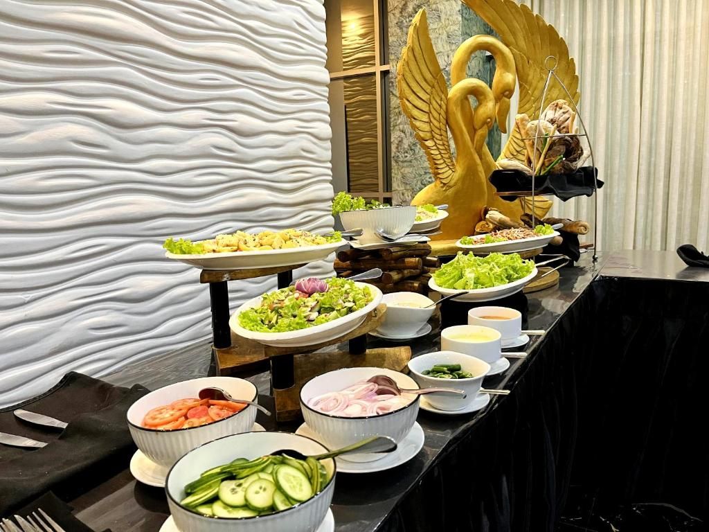 Aryana Queen Beach Resort фото 35