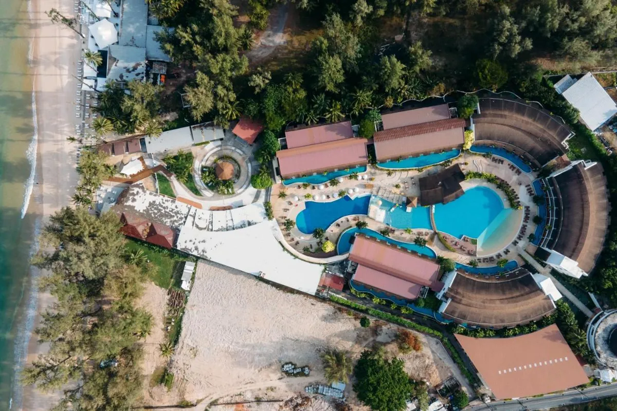 Arinara Beach Resort Phuket фото 2