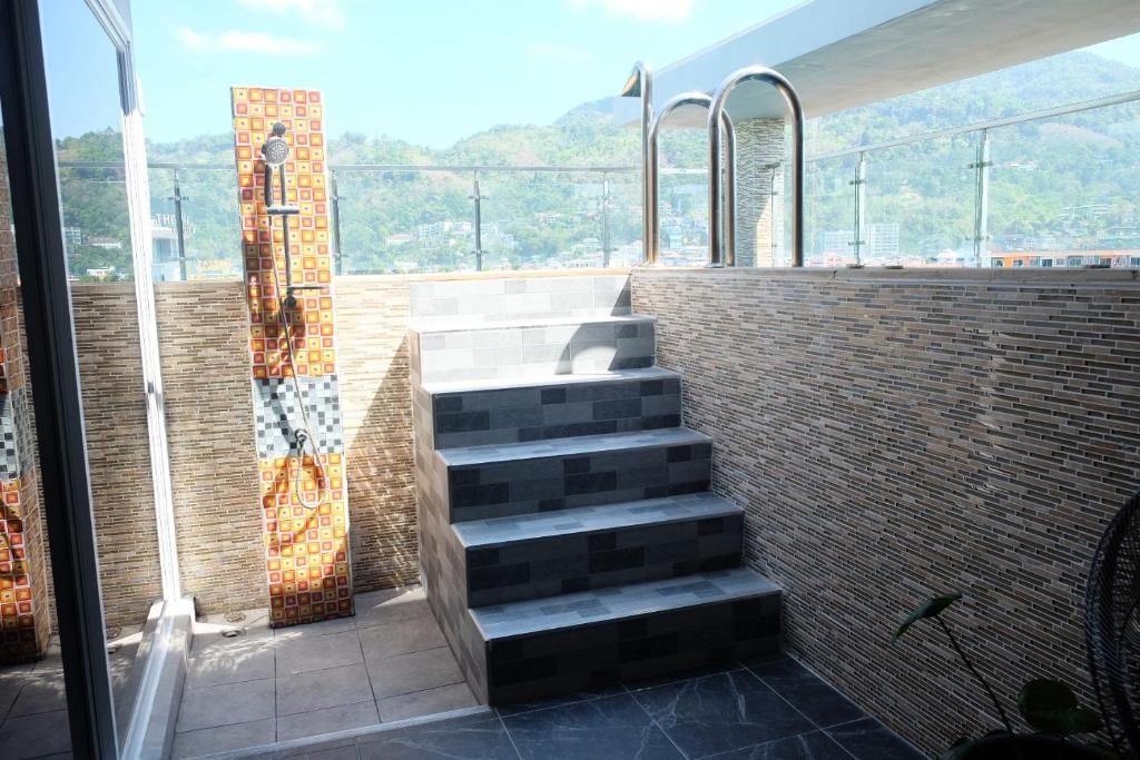 Elite Suite Hotel Patong фото 84