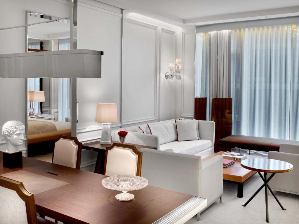 Baccarat Hotel and Residences фото 19