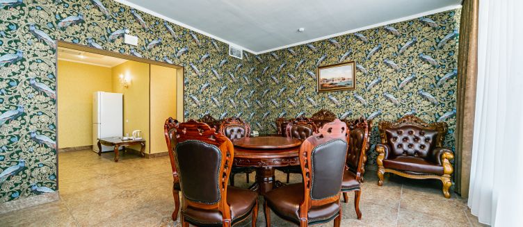 Фото отеля Christie Hotel
