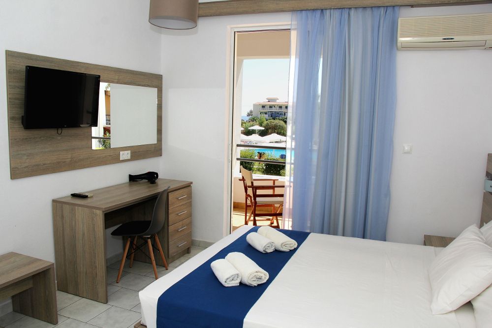 Lardos Bay фото 19