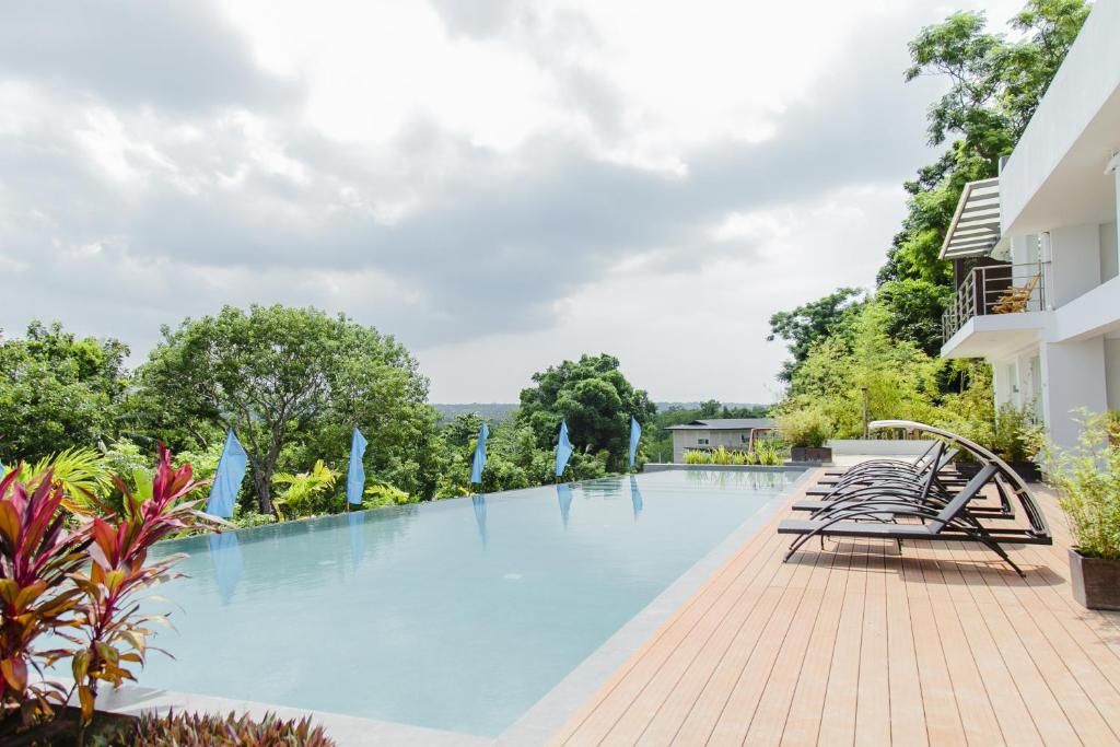 Ocean Suites Bohol Boutique Hotel фото 36