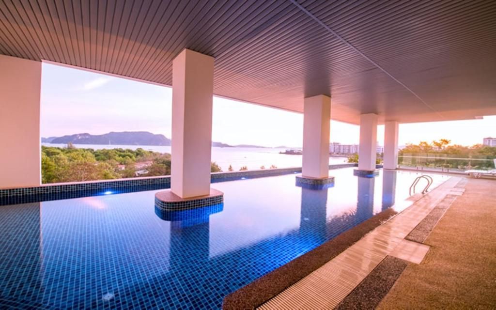 Adya Hotel Kuah Langkawi фото 12