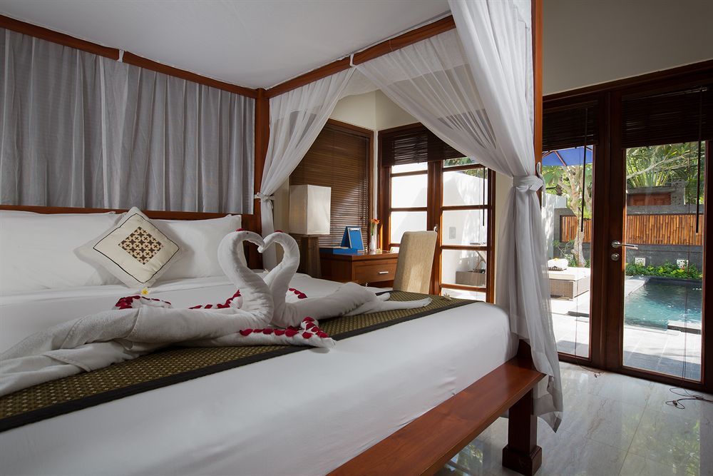 Bali Baliku Beach Front Luxury Private Pool Villas фото 34
