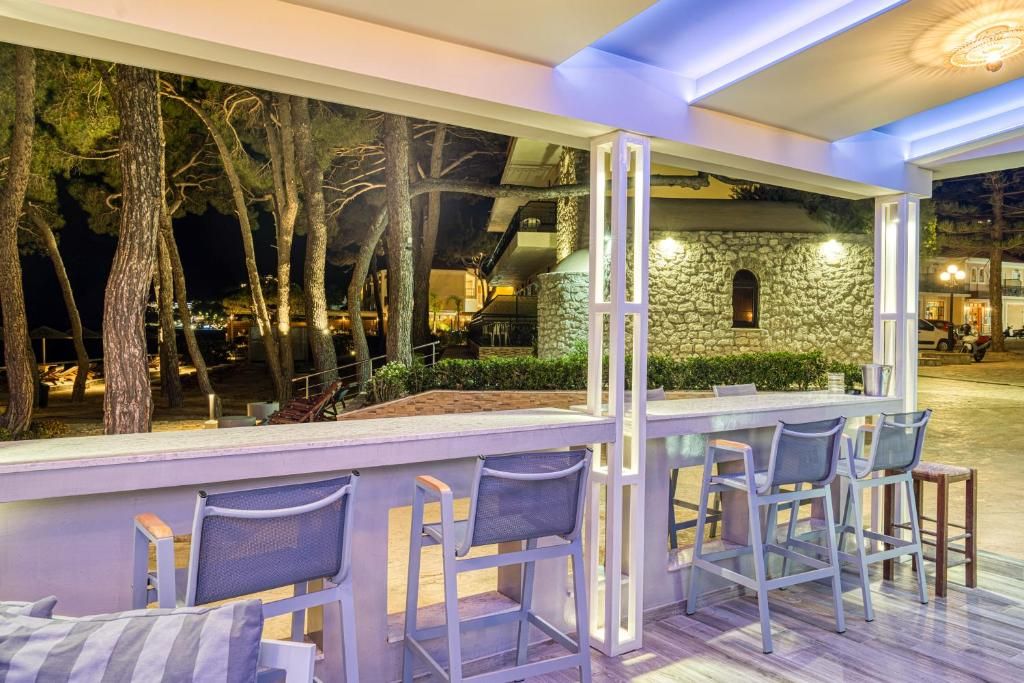 Castello Beach Hotel фото 21