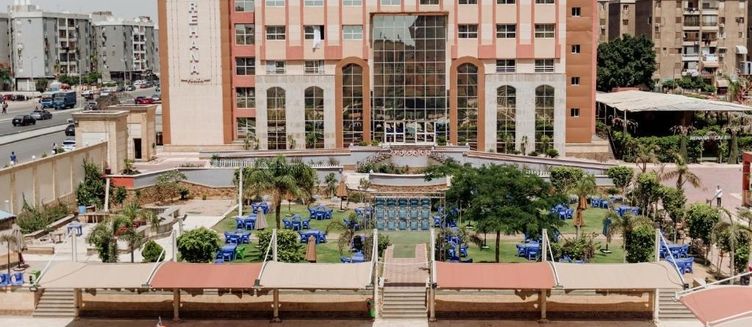 Фото отеля Rehana Plaza