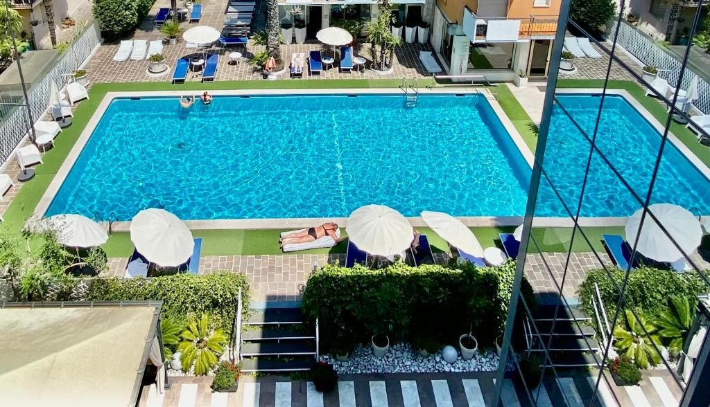 Hotel La Perla фото 3