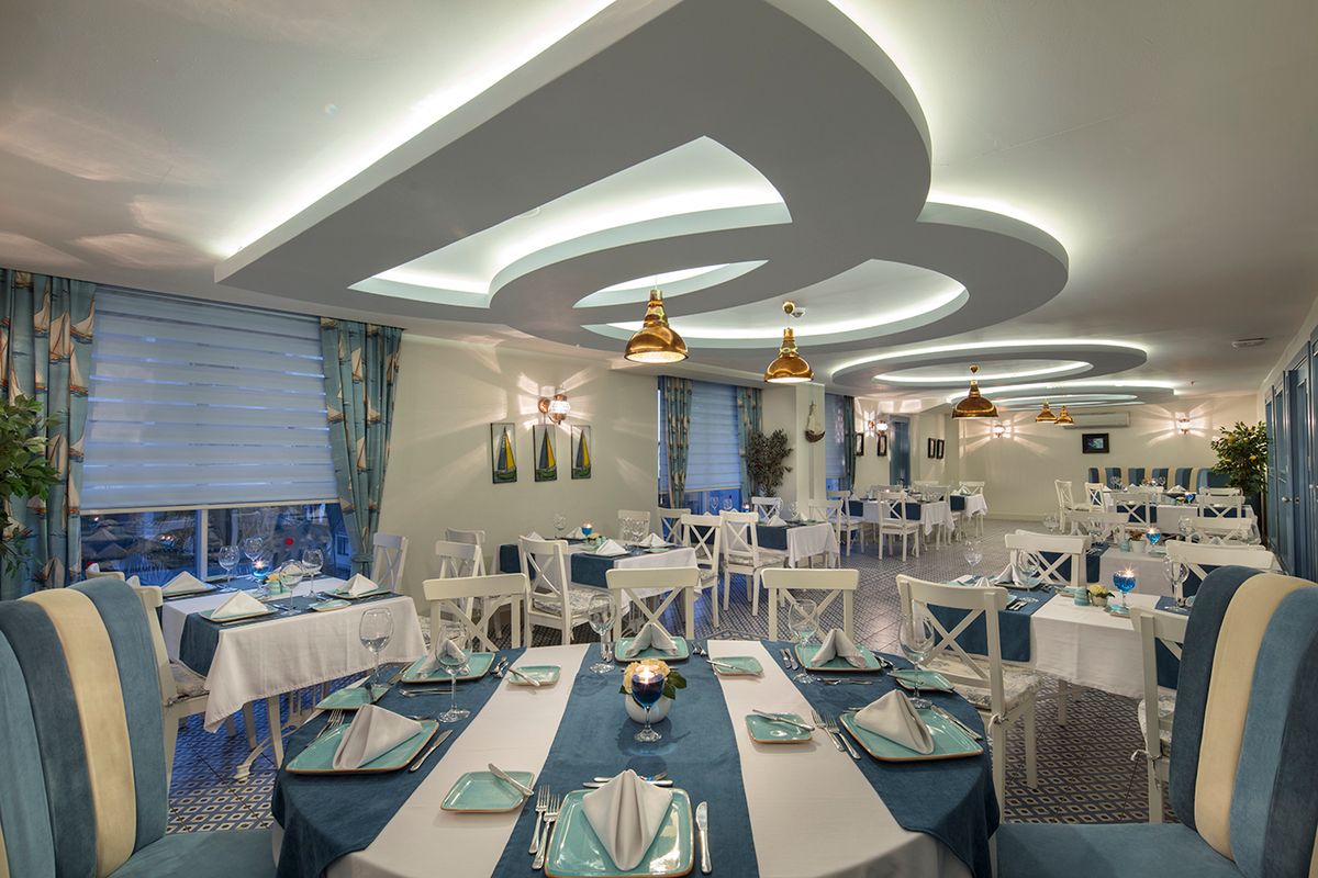 Royal Garden Beach Hotel фото 16
