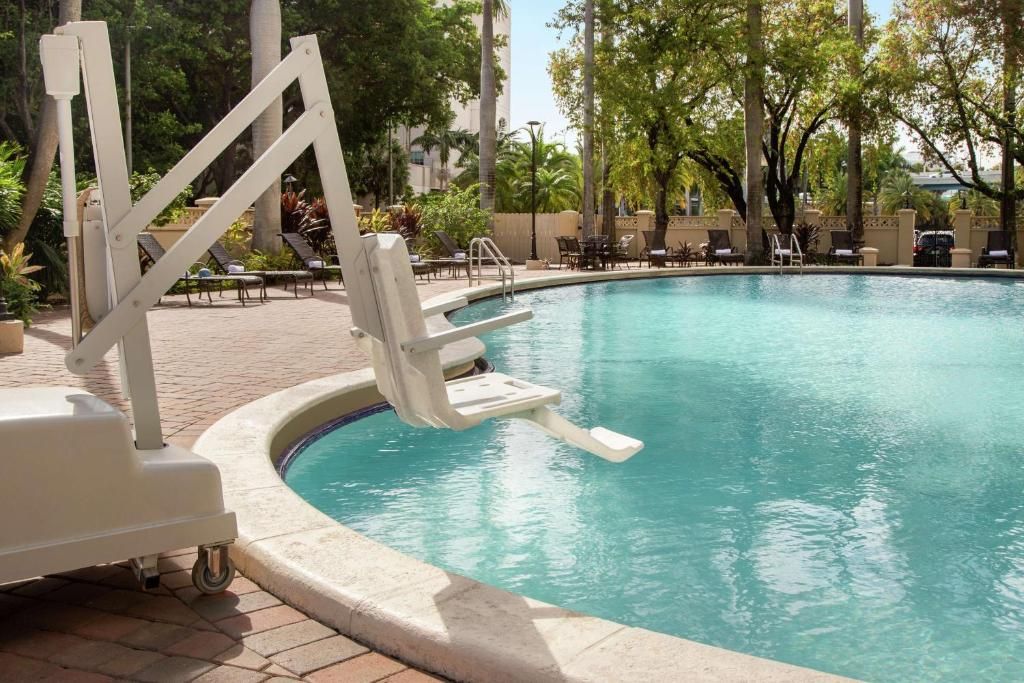 Embassy Suites by Hilton Miami International Airport фото 73