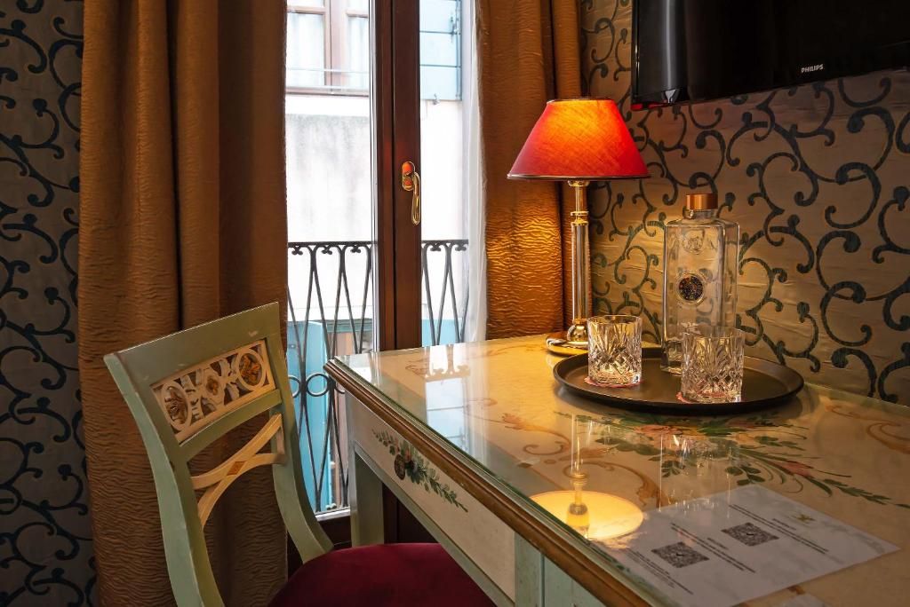 Hotel La Fenice et Des Artistes фото 24