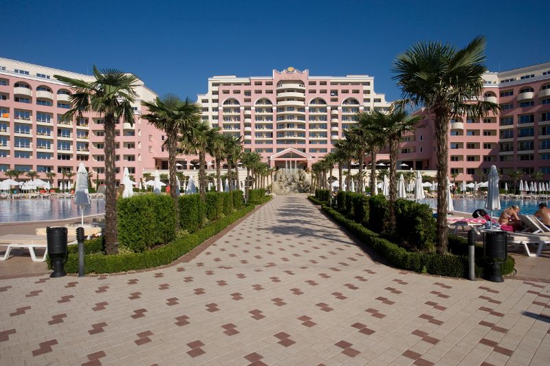 DIT Majestic Beach Resort фото 2