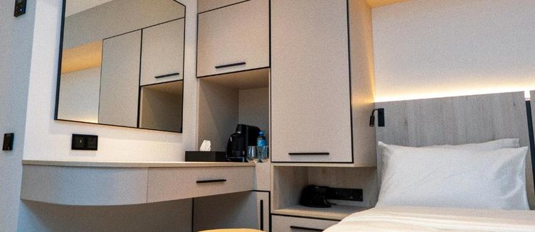 Фото отеля Central Square Hotel