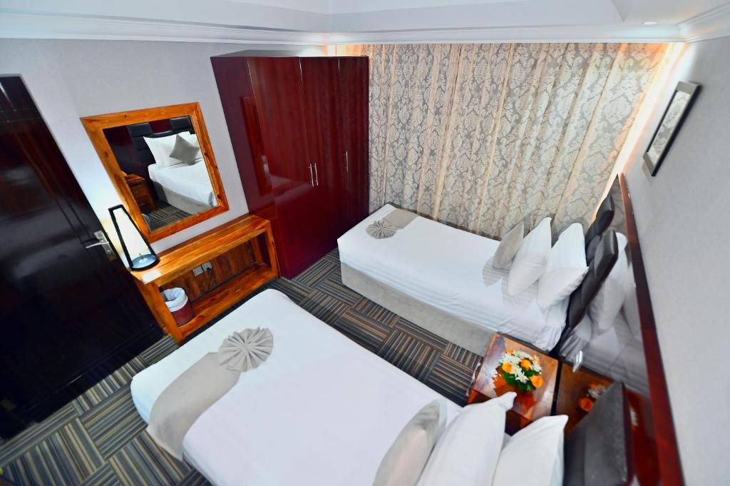 Ewan Ajman Suites Hotel фото 24