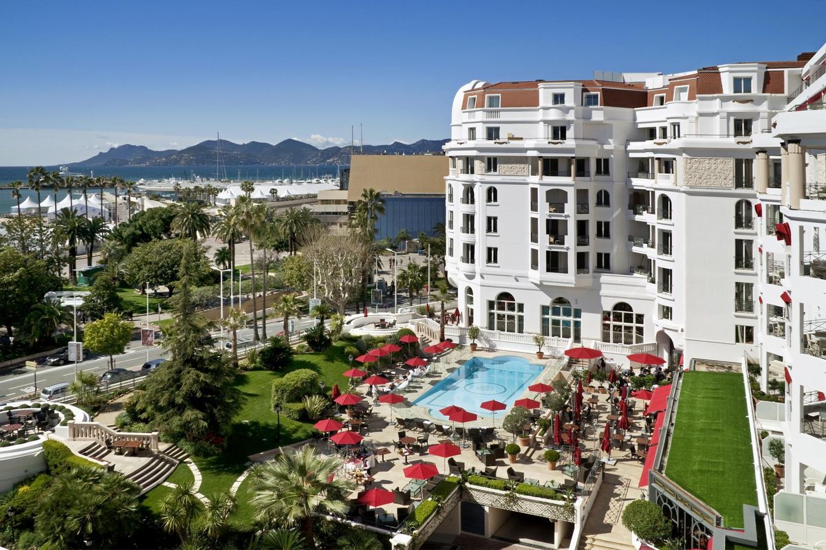 Hôtel Barrière Le Majestic Cannes фото 14