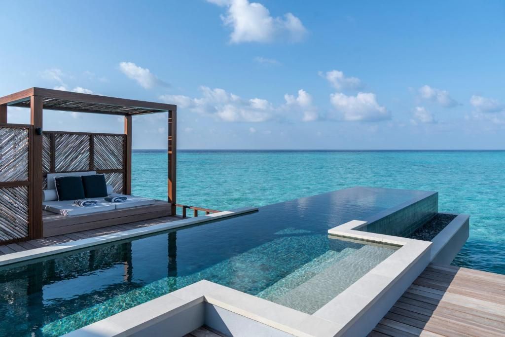 Four Seasons Resort Maldives at Landaa Giraavaru фото 36