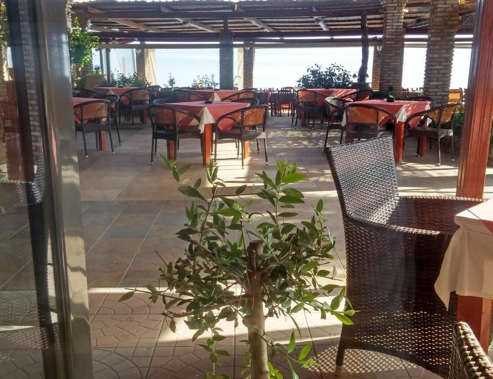 Hotel Castella Beach фото 14
