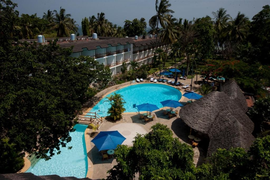 Travellers Beach Hotel and Club фото 7