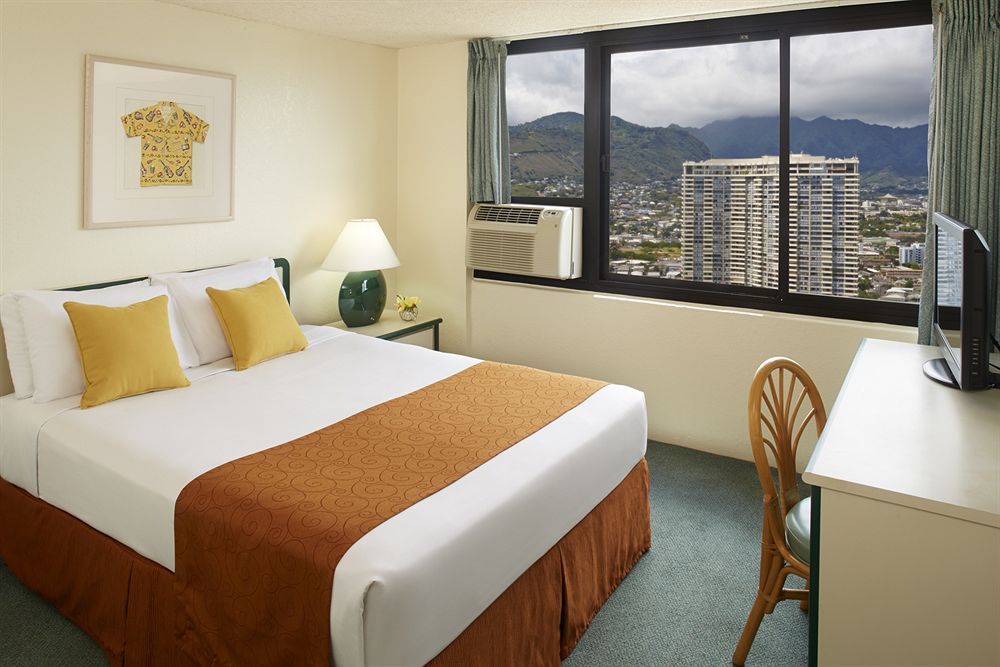 Holiday Inn Express Waikiki фото 28