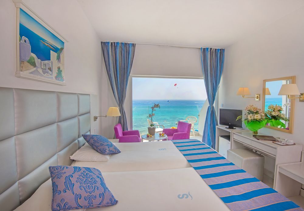 Silver Sands Beach Hotel фото 5